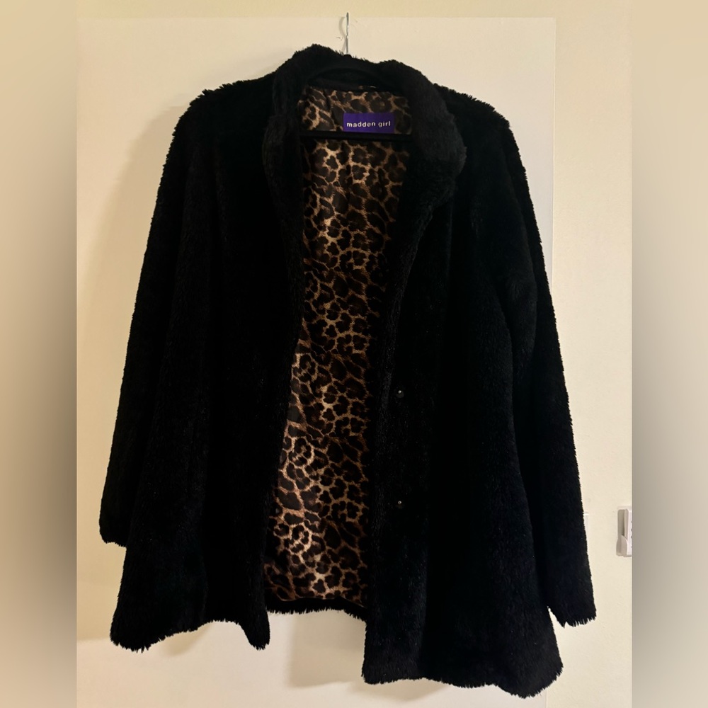 Madden Girl woman’s soft faux fur black jacket, size medium